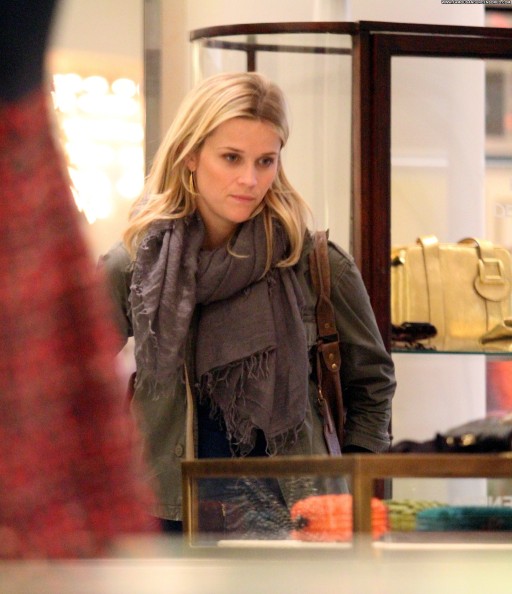Reese Witherspoon Celebrity Posing Hot High Resolution Babe New York Beautiful Straight