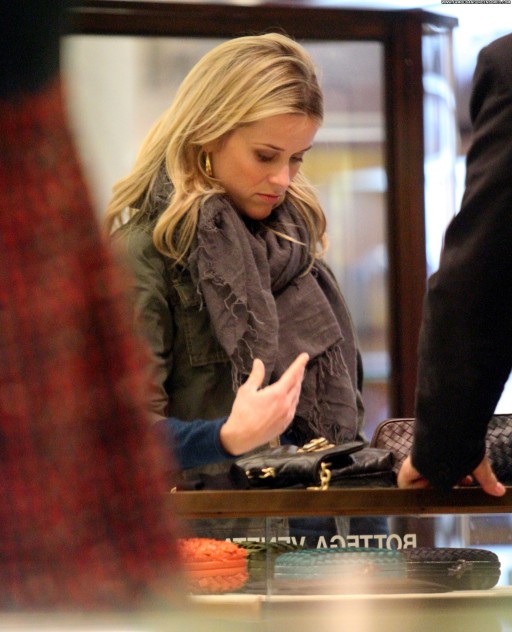 Reese Witherspoon Celebrity Posing Hot High Resolution Babe New York Beautiful Straight