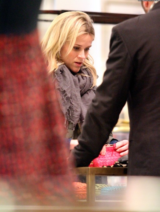 Reese Witherspoon Celebrity Posing Hot High Resolution Babe New York Beautiful Straight