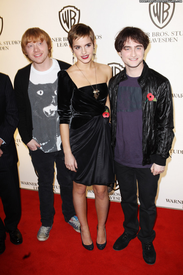 Emma Watson Brothers High Resolution London Beautiful Celebrity Babe