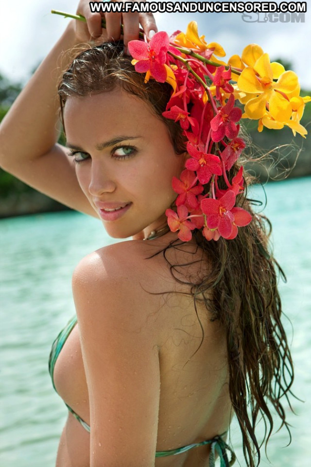 Irina Shayk Sports Illustrated Swimsuit Posing Hot Swimsuit Celebrity