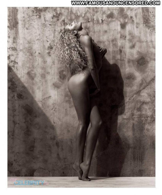 Candice Swanepoel South Africa Nude Photoshoot Beautiful Babe Posing