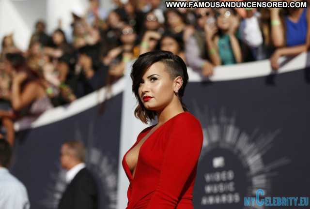 Selena Gomez Red Carpet Celebrity Usa Babe Red Carpet Posing Hot