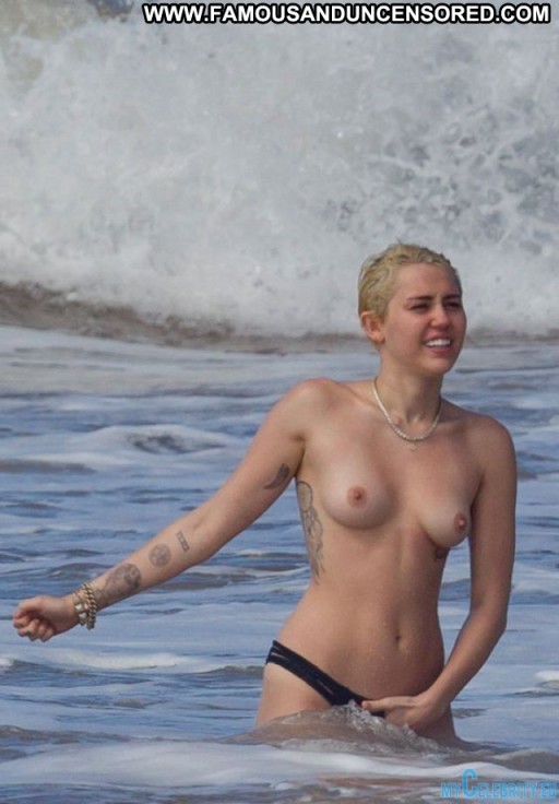 Miley Cyrus Bikini Sexy Topless Usa Beautiful Celebrity Posing Hot Babe Hawaii Straight