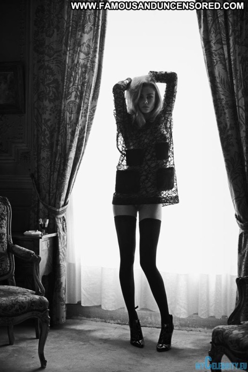 Cara Delevingne Straight Beautiful Babe Wild Uk See Through Nude Model Celebrity Posing Hot