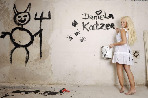 Daniela Katzenberger Straight Beautiful Celebrity Babe Posing Hot