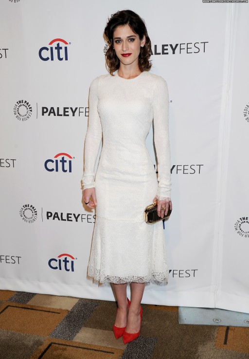 Lizzy Caplan Posing Hot Celebrity Babe Straight Beautiful