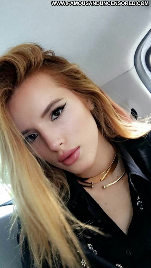 Bella Thorne Beautiful Babe Celebrity Posing Hot Straight