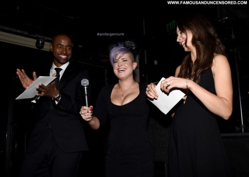 Kelly Osbourne Posing Hot Beautiful Celebrity Straight Babe