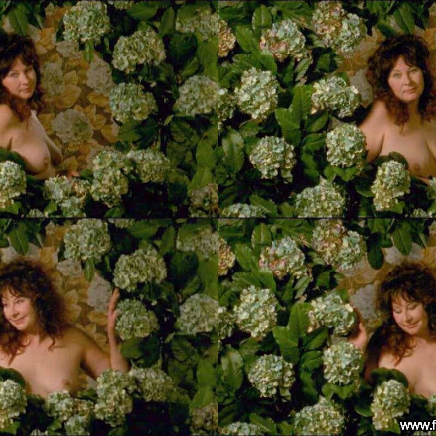 Yolande Moreau  nackt