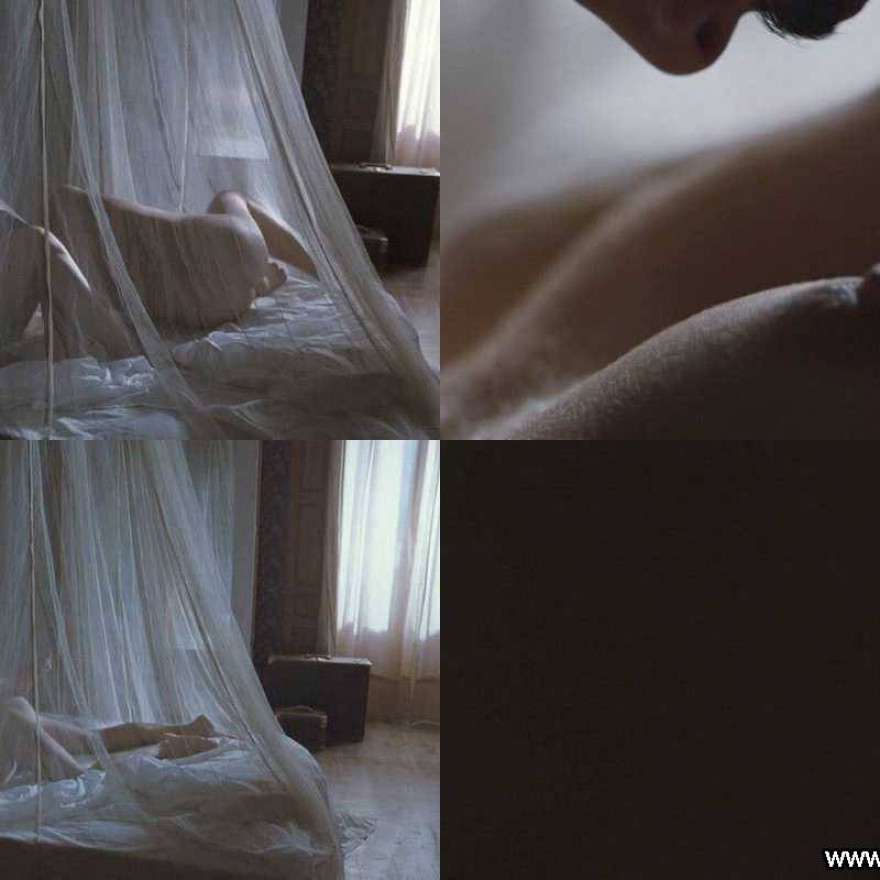 Mena Suvari Celebrity Sexy Straight Nude Scene Beautiful