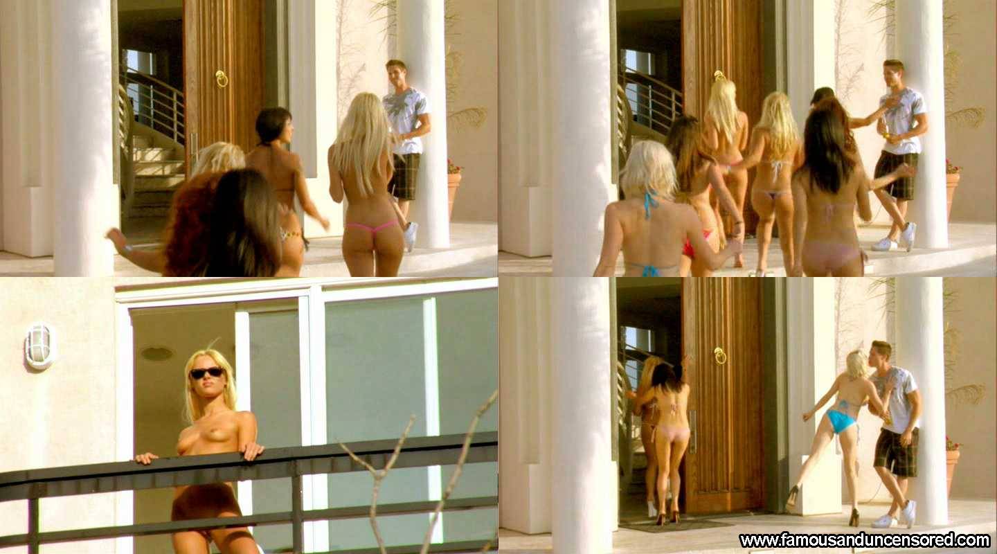 Blue Nude Photos : Chelsea Blue Nude Sexy Scene in The Voyeur Celebrity Pho...