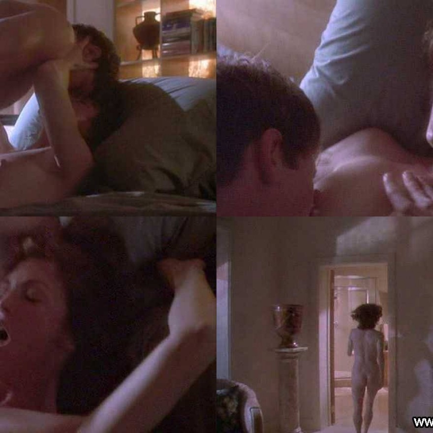 Julianne Moore Celebrity Sexy Straight Beautiful Nude Scene