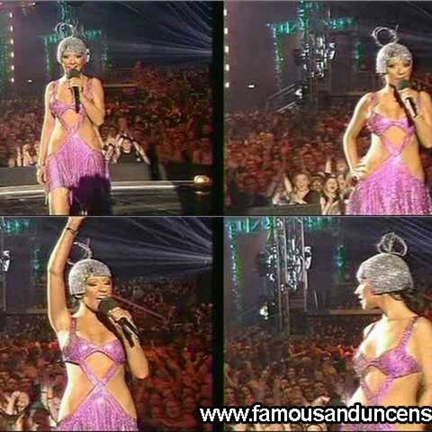 Christina Aguilera Celebrity Beautiful Sexy Straight Nude Scene