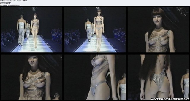 Gisele Bundchen Fashion Runway Celebrity Sexy Nude Scene Beautiful